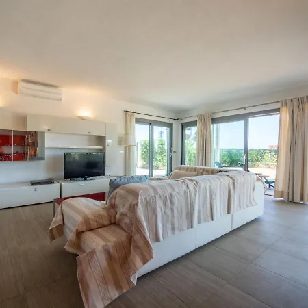 Cabanon By Interhome * קבלייר-סור-מר