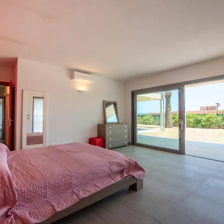 Cabanon By Interhome Cavalaire-sur-Mer